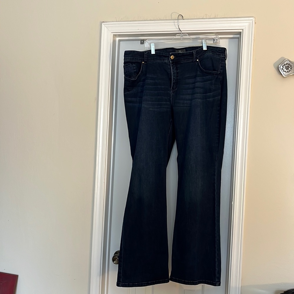 Chico’s So Slimming Jeans